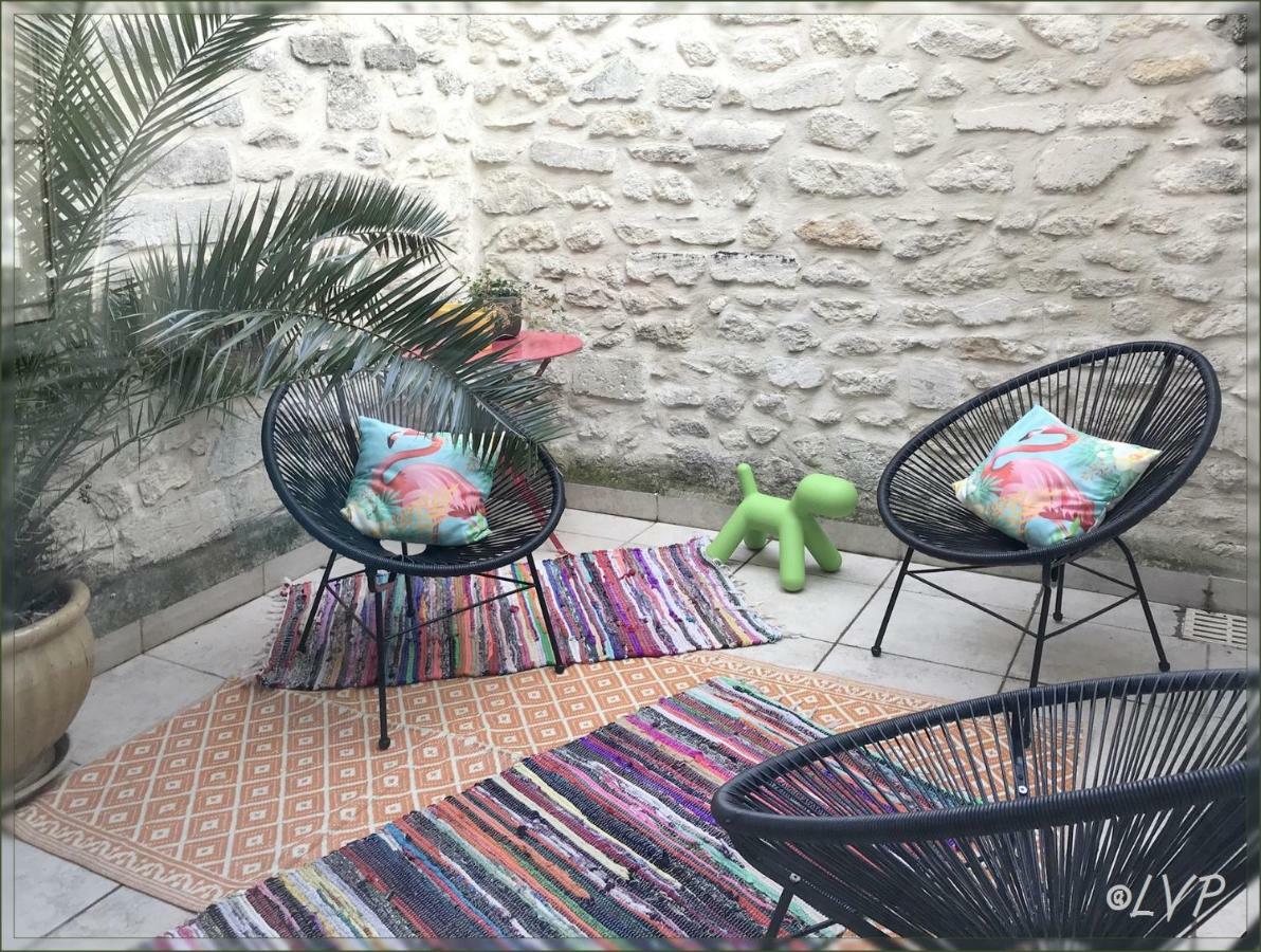 Le Loft Patio, Au Coeur Du Village Сен-Реми-де-Прованс Экстерьер фото
